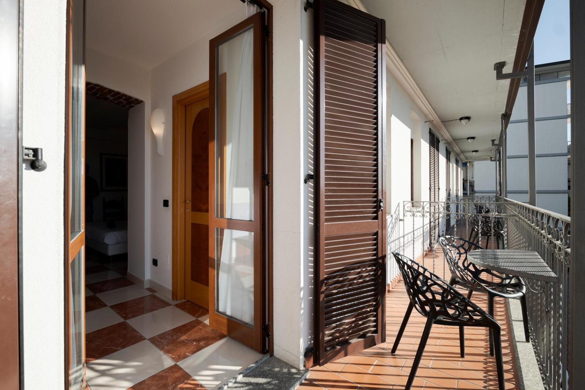 Hotel Ungheria Varese 1946 Екстериор снимка